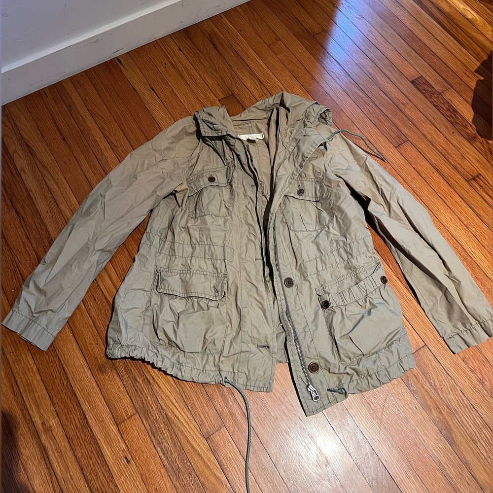 Light weight loft jacket